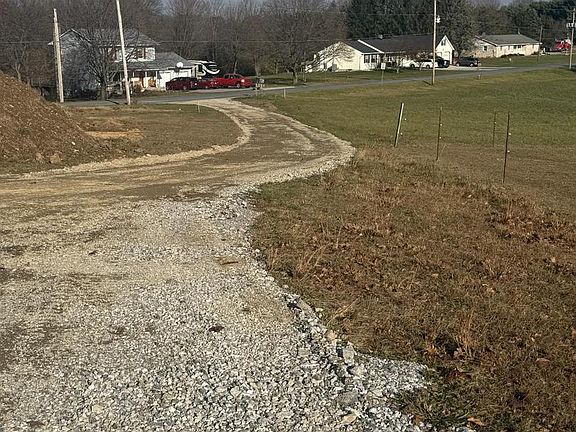 5th image of 2237 Ridge Rd