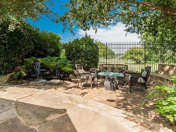 2nd image of 6704 Crooked Stick Dr