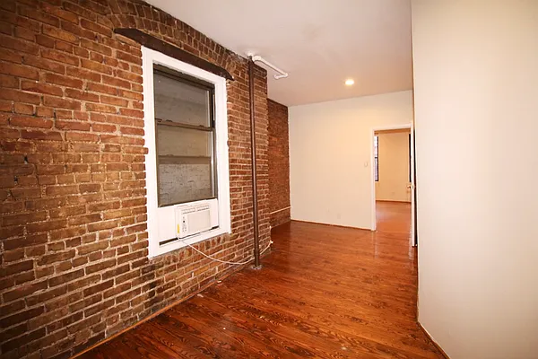 Rented by Highline Residential | media 17