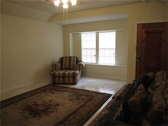 2nd image of 7401 W Lambuth Ln