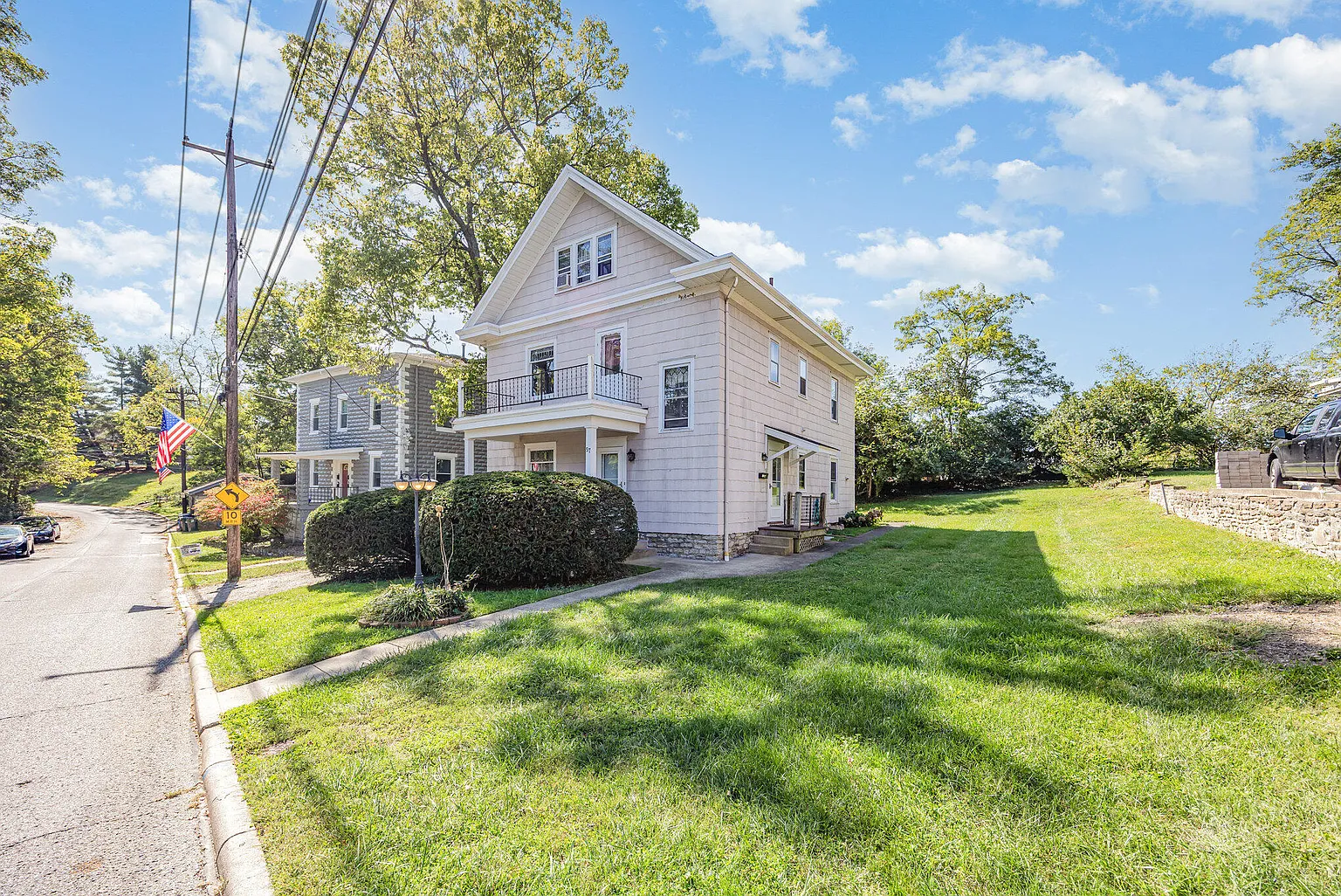 57 Brentwood Pl photo 1