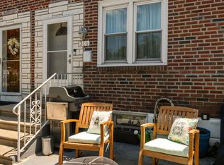 316 Pine St, Glenolden, PA 19036