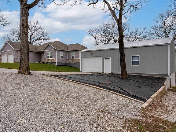 2nd image of 27487 Isabella Ln