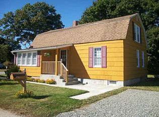 54 Fairview St, Killingly, CT 06239