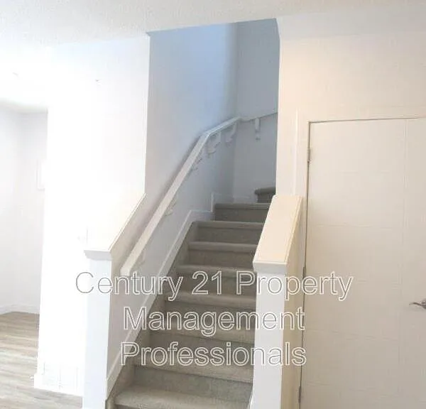 7427 106th St NW — Photo 11