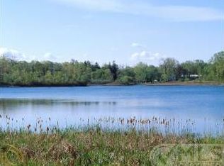 2749 Turtle Shores Dr, Bloomfield, MI