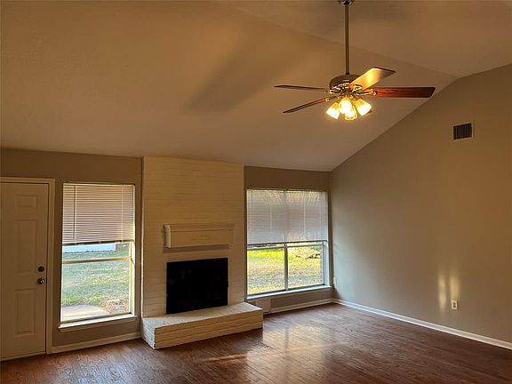 2nd image of 814 Red Rock Canyon Dr