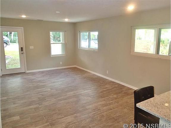 2nd image of 2807 Saxon Dr