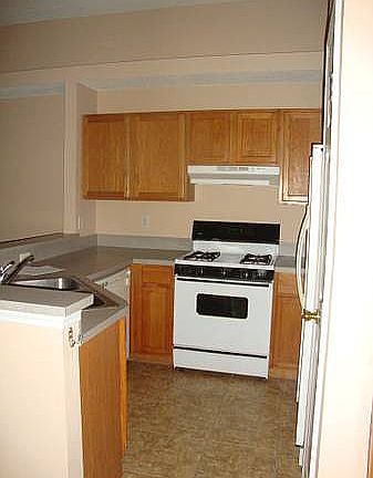 4th image of 964 Lyon St