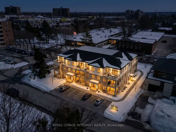 22 Rossland Ave, Ottawa, ON K2G 2K4