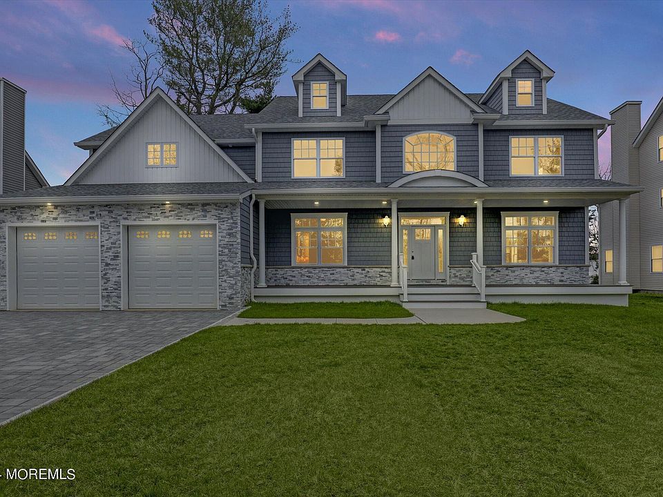 1st image of 809 Naryshkin Way