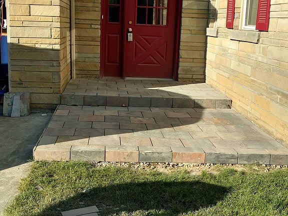 3rd image of 2654 W Ridgewood Cir