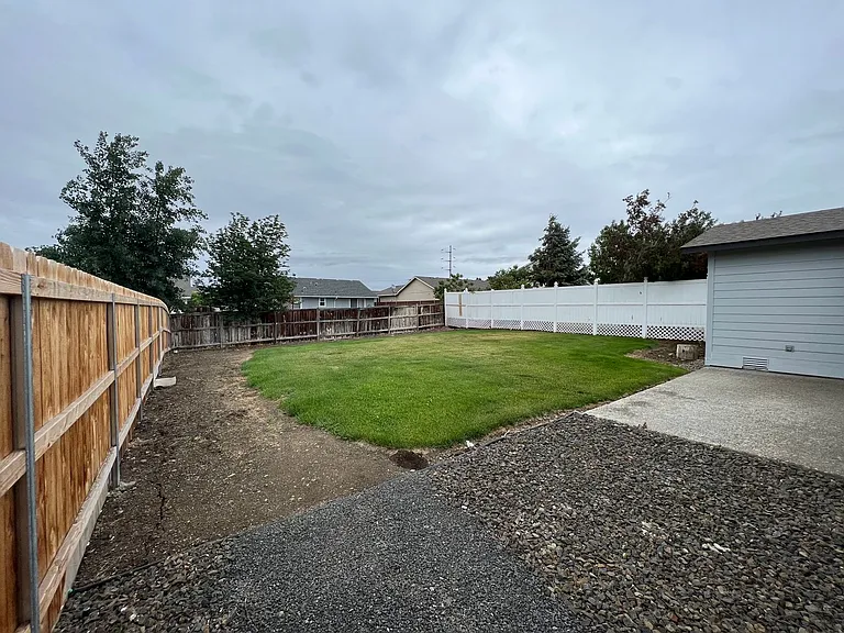 805 E White Birch Ave — Photo 19