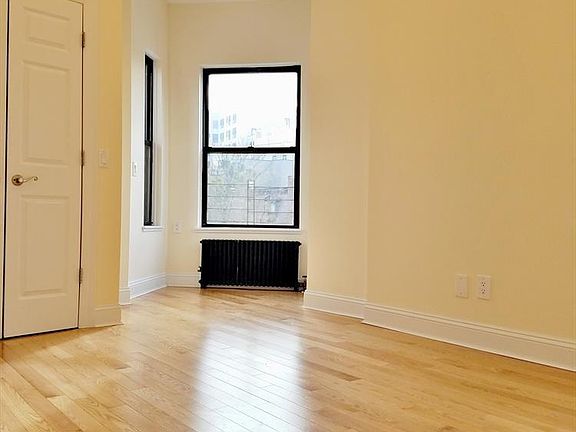 3rd image of 465 Marcus Garvey Blvd APT 3R