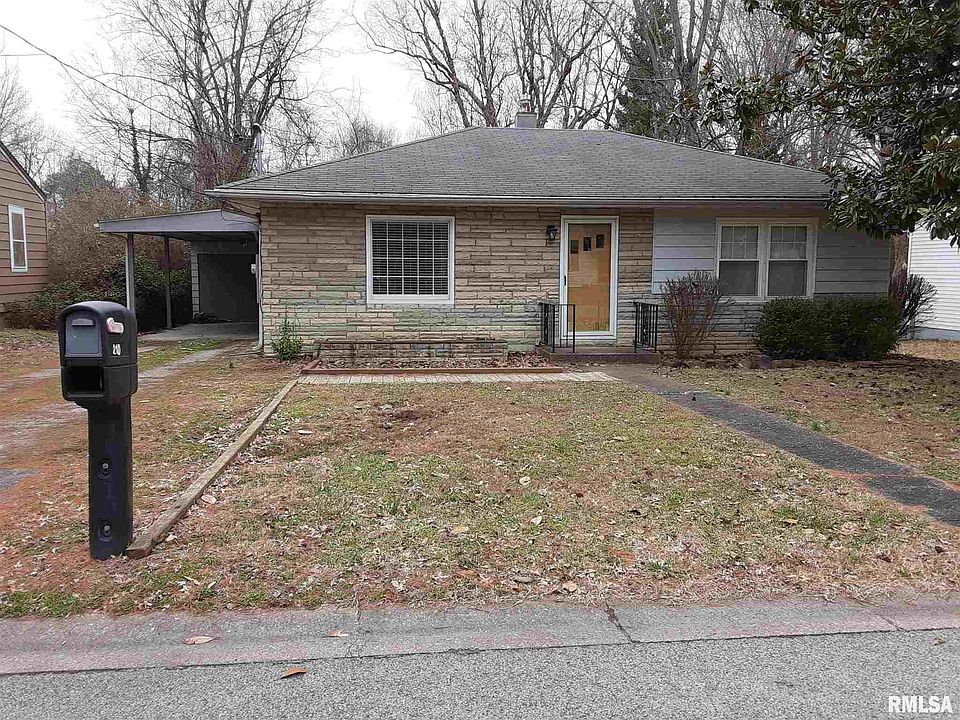 1st image of 210 S Dixon Ave