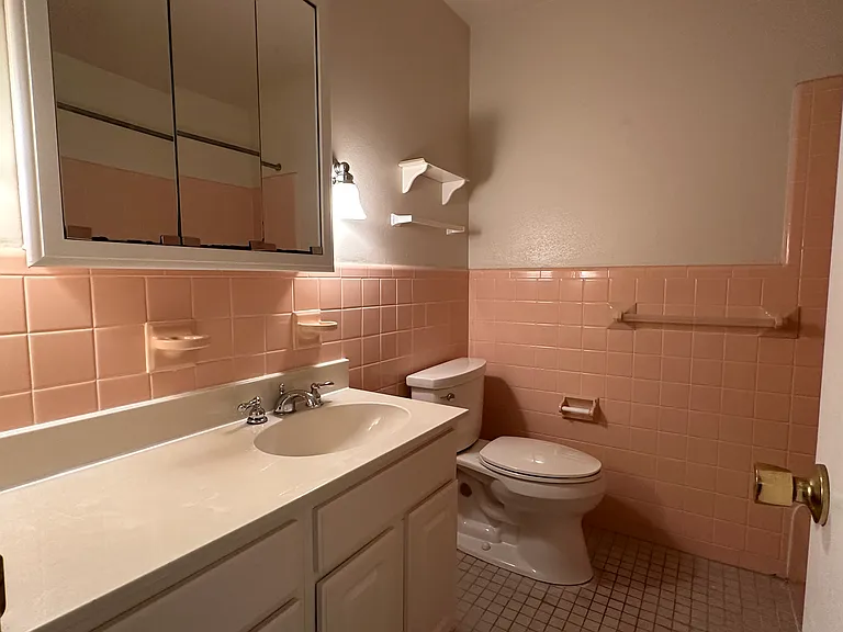 6850 Wuerpel St #6850 — Photo 7
