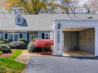 1204 Kent Place Ln, Winston Salem, NC 27104