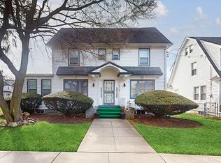 21318 110th Ave, Queens Village, NY 11429