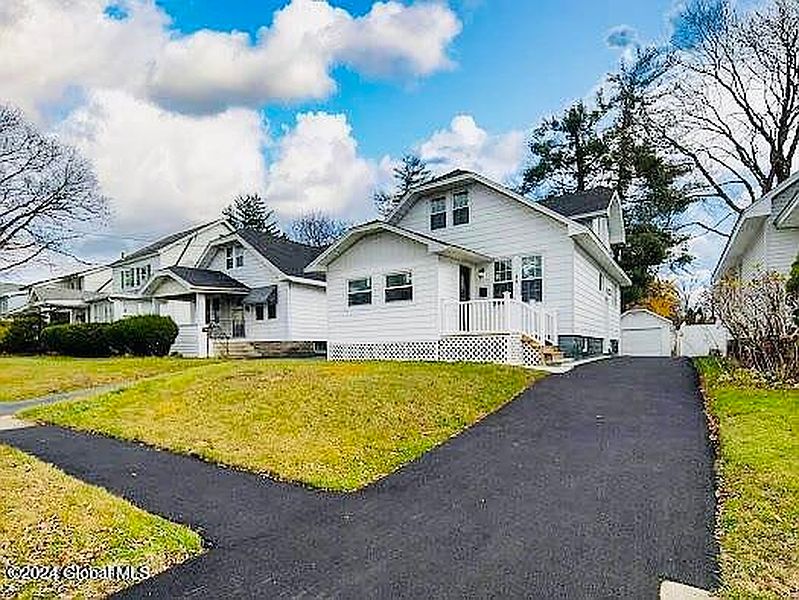 2nd image of 44 Marshall Avenue