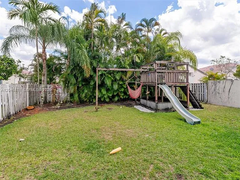 15760 NW 16th Ct #15760 — Photo 42