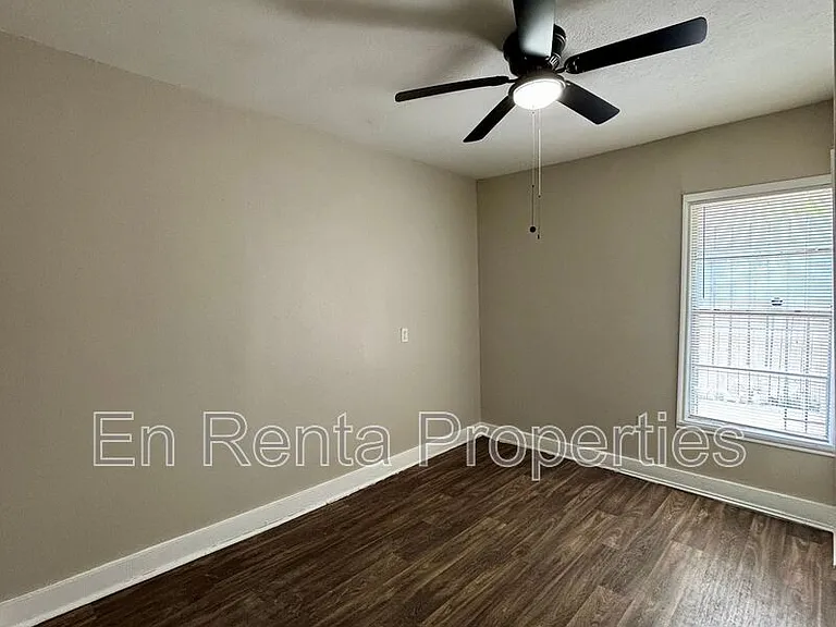 1925 Saint Louis Ave — Photo 11