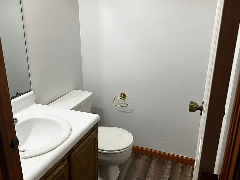1604 S Pinestone Ct — Photo 4