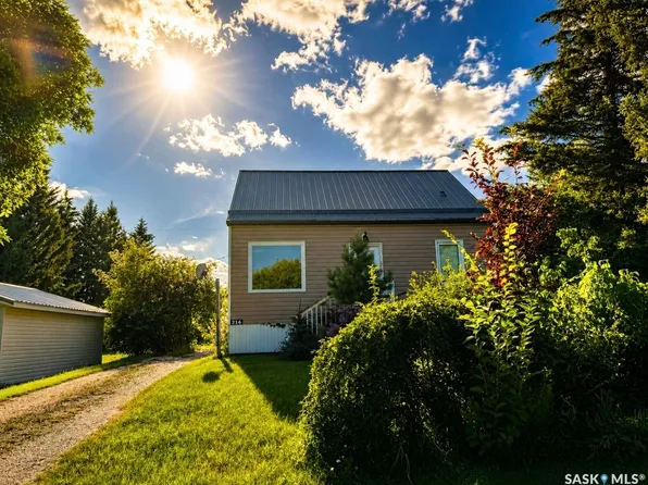 214 Bates Street, Earl Grey, SK S0G 0J5