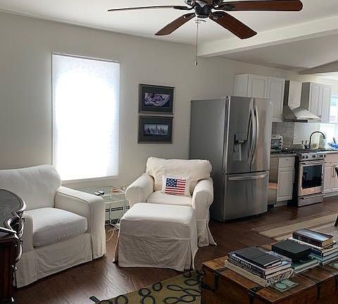 2nd image of 136 Sampson Pl