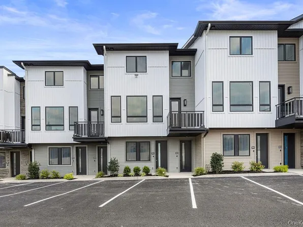 17 Union Road #104, Spring Valley, NY 10977