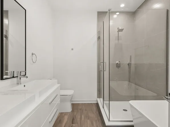 8471 W Grand Ave #201, River Grove, IL 60171