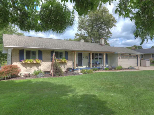 7771 N Noffke Dr, Caledonia, MI 49316