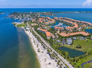 19 Harbour Isle Dr W UNIT 305, Fort Pierce, FL 34949