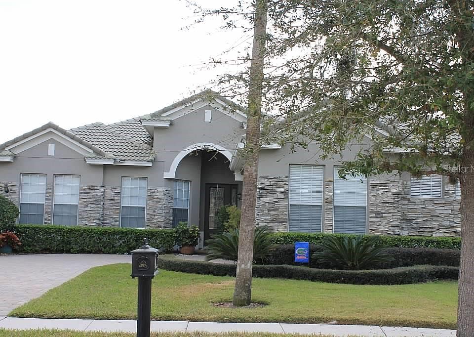 1st image of 813 Wood Briar Loop
