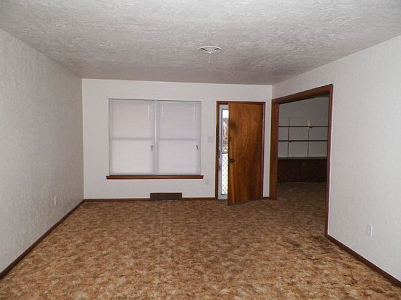 2nd image of 4437 NW Baltimore Ave