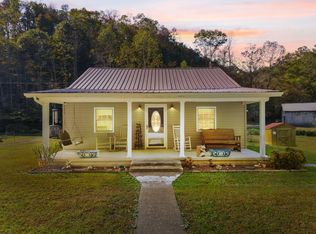 13309 State Highway 1812, Campton, KY 41301