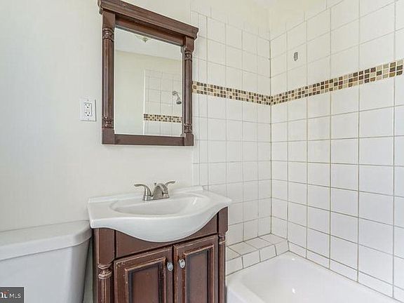 5th image of 4639 Umbria St #3