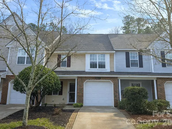 9977 Reindeer Way Ln, Charlotte, NC 28216