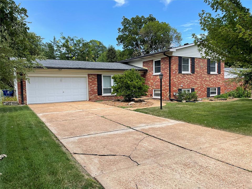 1st image of 609 Fox Creek Ct