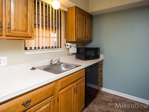 2nd image of 41608 Janet Dr