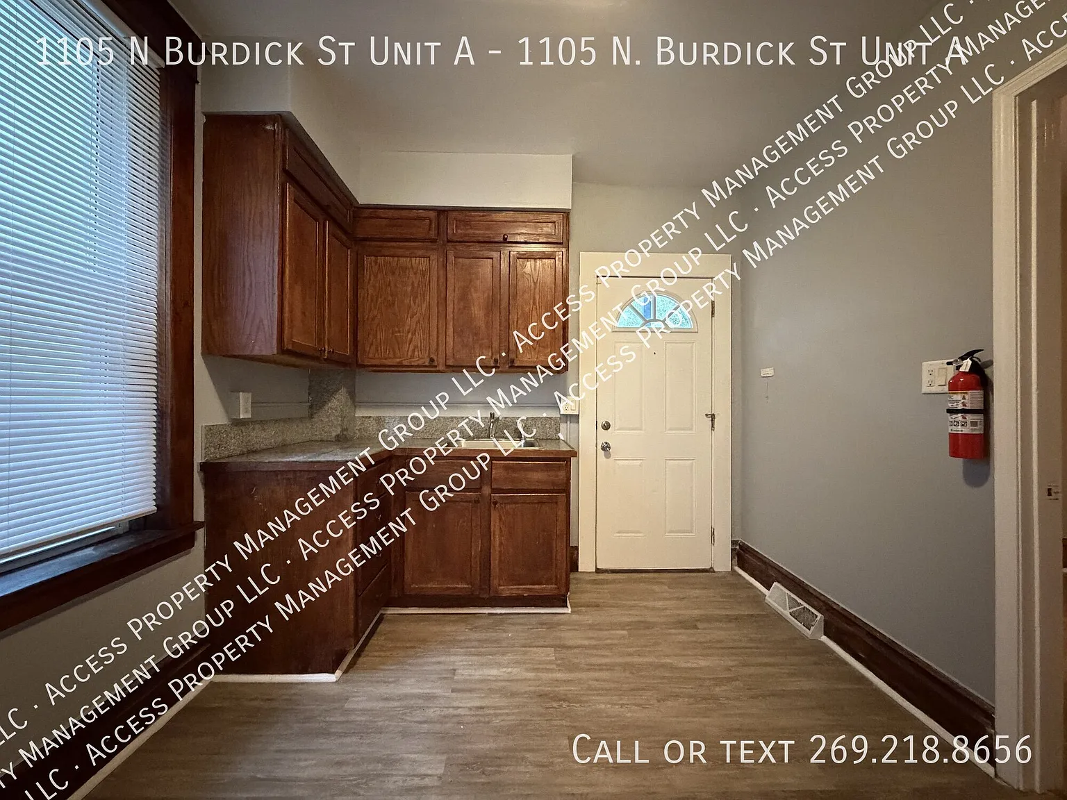 Updated 2 bedroom apartment downtown Kalamazoo — Photo 2