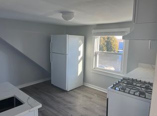 1671 King St APT 3, Enfield, CT 06082