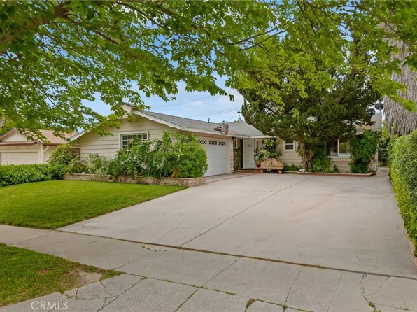 24256 Gilmore St, West Hills, CA 91307