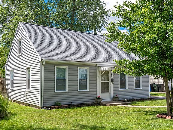 3rd image of 248 Skyview Dr
