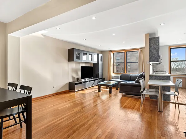 2330 Voorhies Avenue image 1 of 6