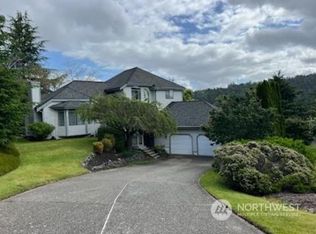 12830 SE 84th St, Newcastle, WA 98056