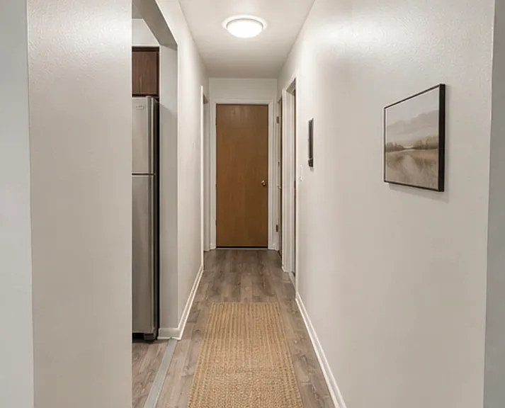 126 W Washington St #121 — Photo 9