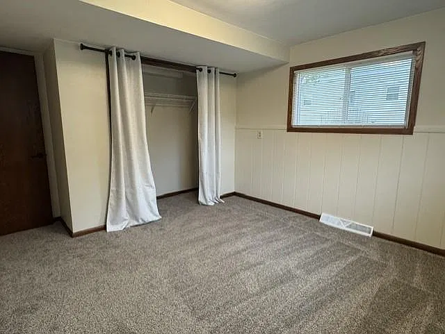 1 bed, 1.0 bath, 3200 sqft, $890 — Photo 3