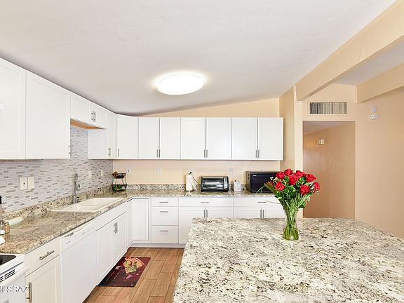 5th image of 7115 E Flamenco Dr