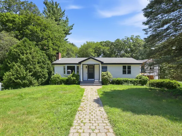 44 Topsfield Cir, Shrewsbury, MA 01545