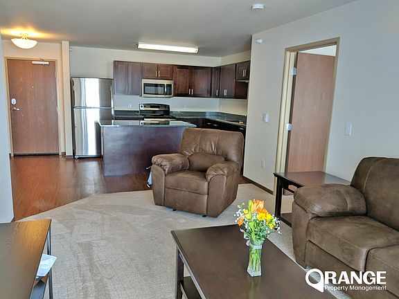 3rd image of 1218 N Main St APT 404